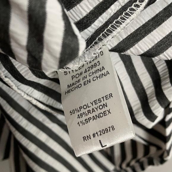 NWT Stripe Entro Blouse Large Black New with Tags - Picture 10 of 10